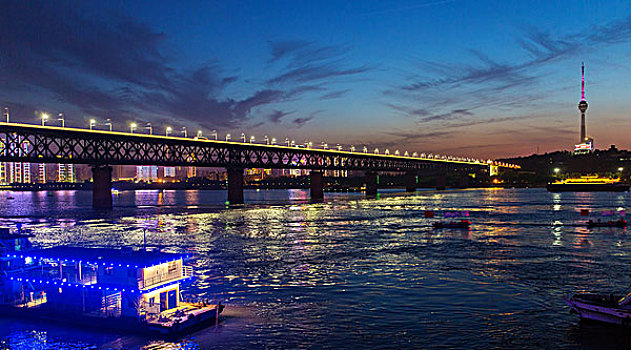 quay thu xsmn 666